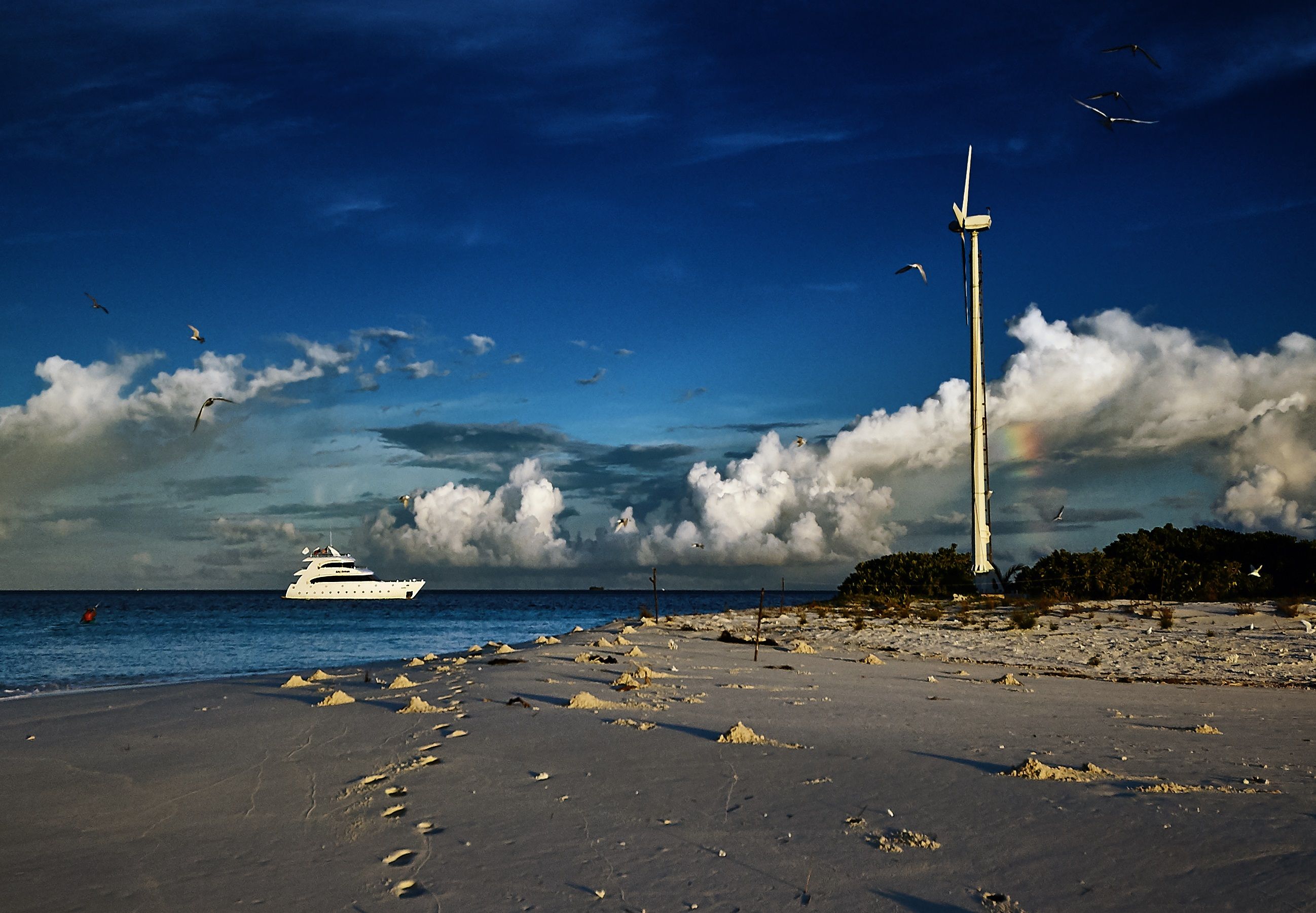 Innafushi - uninhabited island